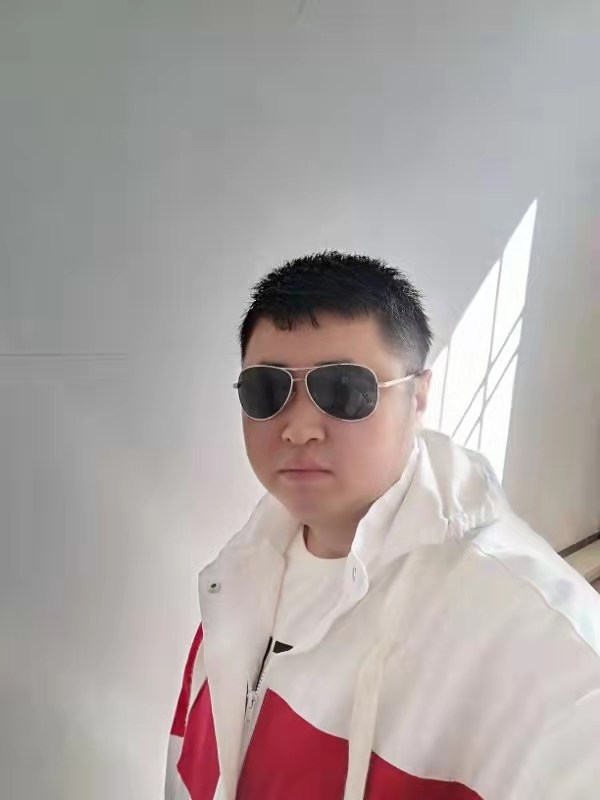 大漠叔叔的第一张照片--东莞相亲服务中心