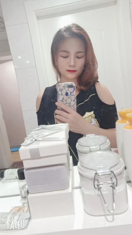 刘莲酥的第四张照片--东莞相亲服务中心