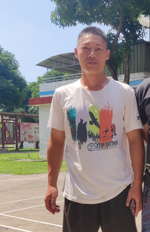 孤鹰的第一张照片--东莞相亲服务中心