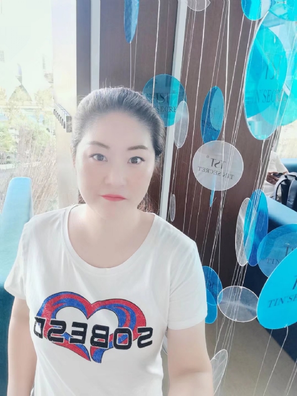 巷子里的童年的第一张照片--东莞相亲服务中心