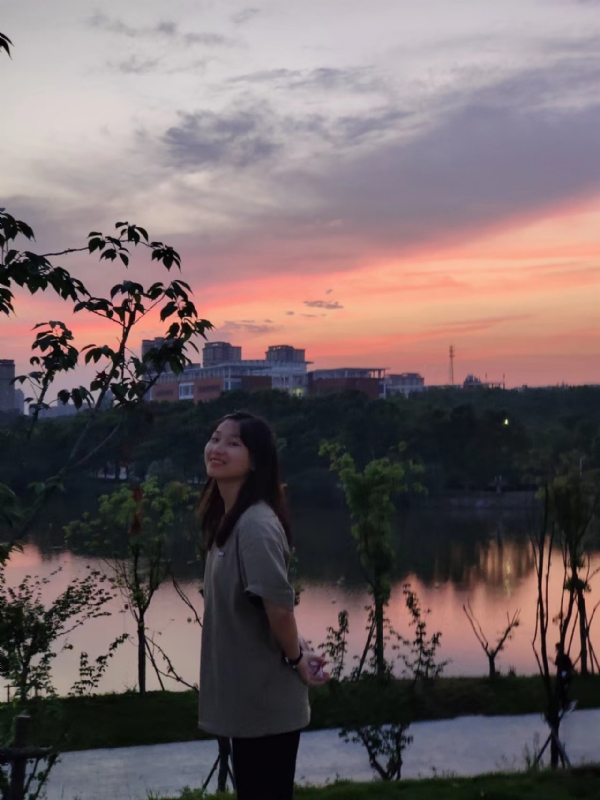 大白猫twx的第一张照片--东莞相亲服务中心