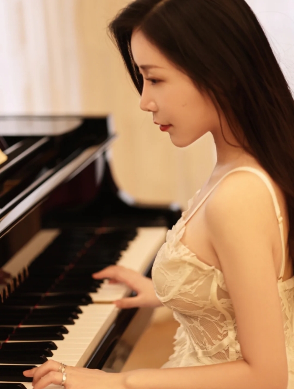 linlin的第二张照片--东莞相亲服务中心