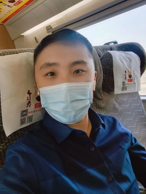 孤独的小屁猪的第二张照片--东莞相亲服务中心