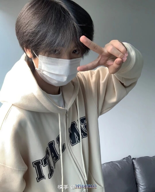 emo的风的第一张照片--东莞相亲服务中心