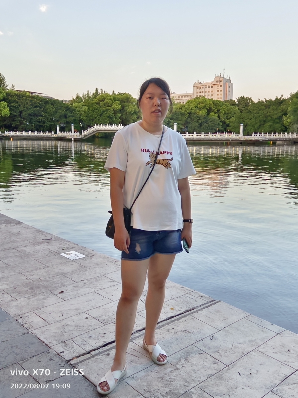 幸福触手可及的第一张照片--东莞相亲服务中心