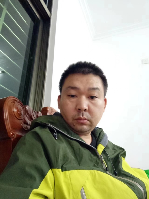 阿汤的第一张照片--东莞相亲服务中心