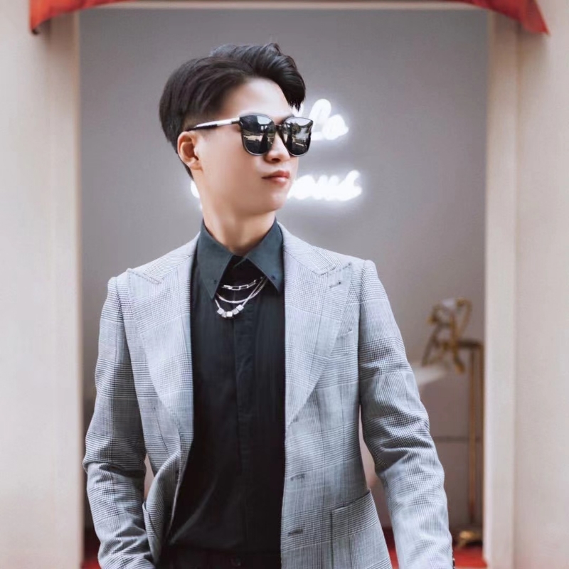 苟逸飞48的第一张照片--东莞相亲服务中心