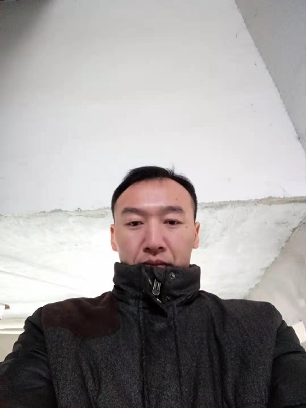 孤狼的第三张照片--东莞相亲服务中心