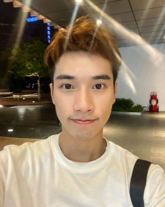 油菜花的第一张照片--东莞相亲服务中心