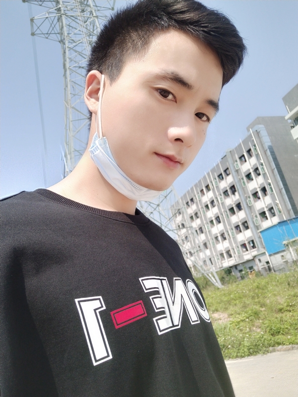 何凡的第一张照片--东莞相亲服务中心