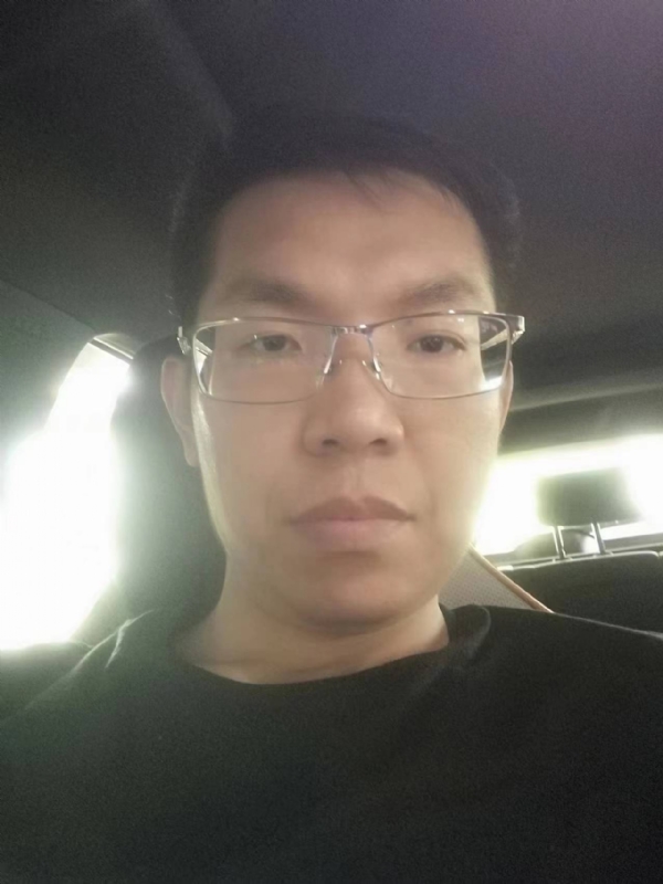 小黑包的第二张照片--东莞相亲服务中心