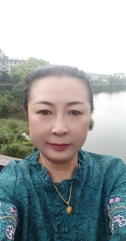 雨中情的第二张照片--东莞相亲服务中心