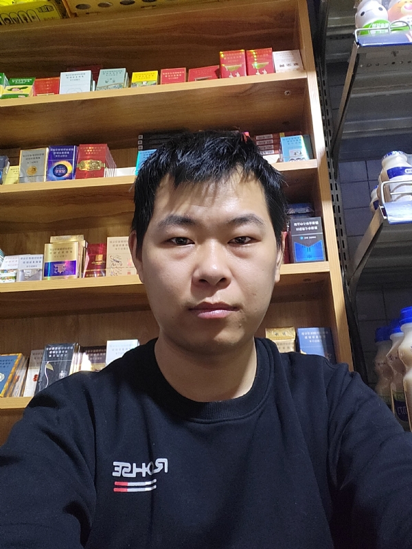 路途中的暖风的第一张照片--东莞相亲服务中心