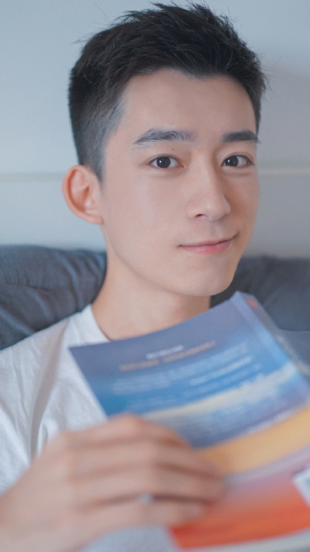 顾飞的第一张照片--东莞相亲服务中心