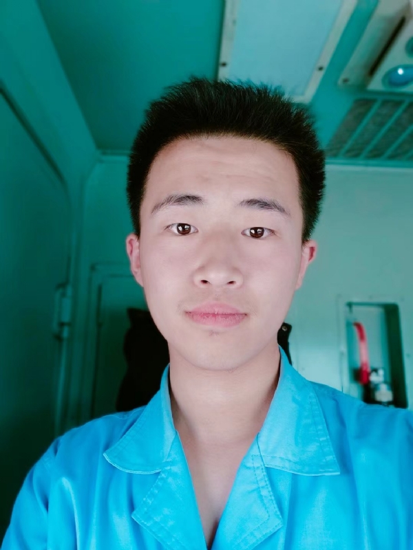 生而为人的第三张照片--东莞相亲服务中心