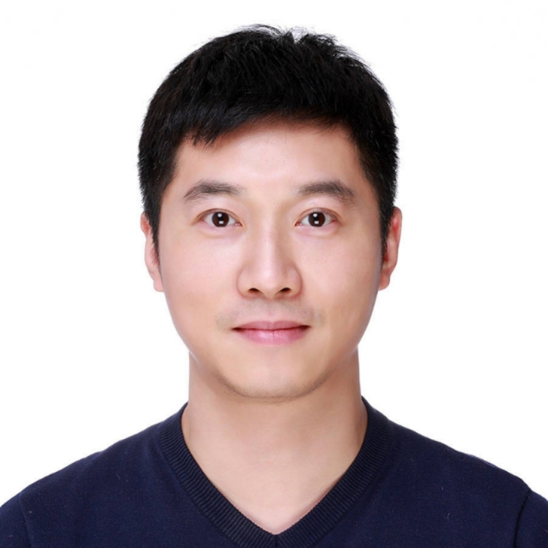 大手牵小手的第一张照片--东莞相亲服务中心