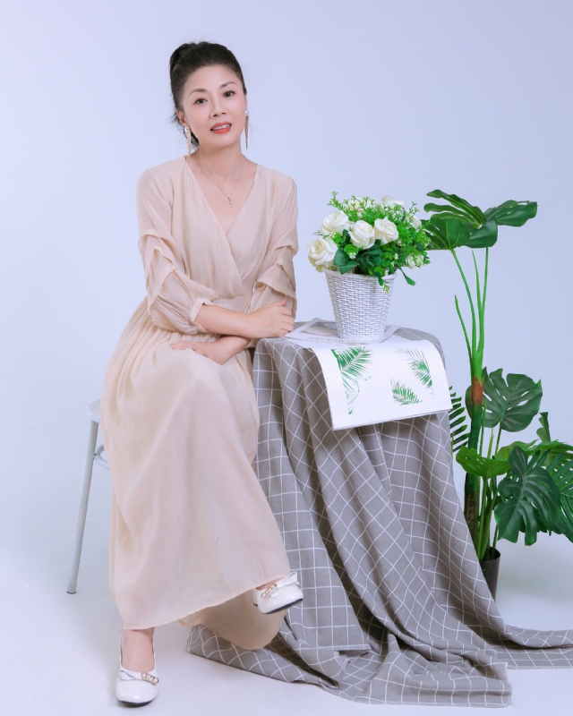 Anna的第一张照片--东莞相亲服务中心