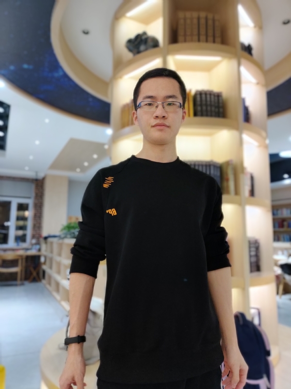 轩墨的第一张照片--东莞相亲服务中心