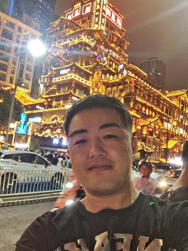 钢铁侠的第一张照片--东莞相亲服务中心