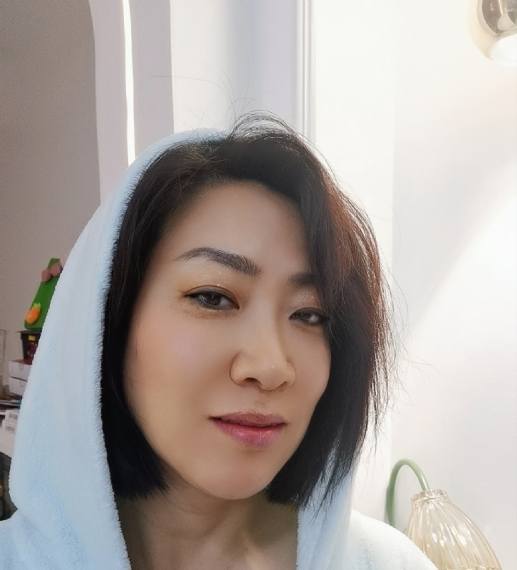 火玫瑰的第一张照片--东莞相亲服务中心