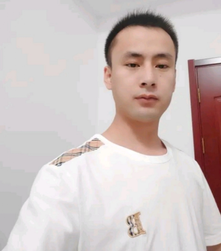 海阔天空的第一张照片--东莞相亲服务中心