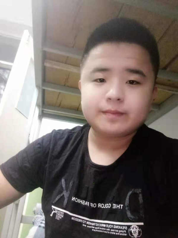 打小就爱淘气的第一张照片--东莞相亲服务中心