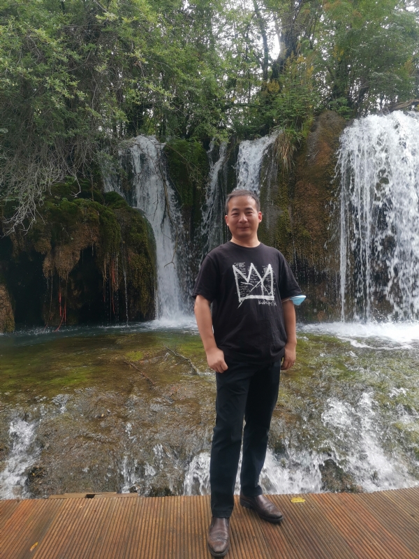 任君君的第一张照片--东莞相亲服务中心