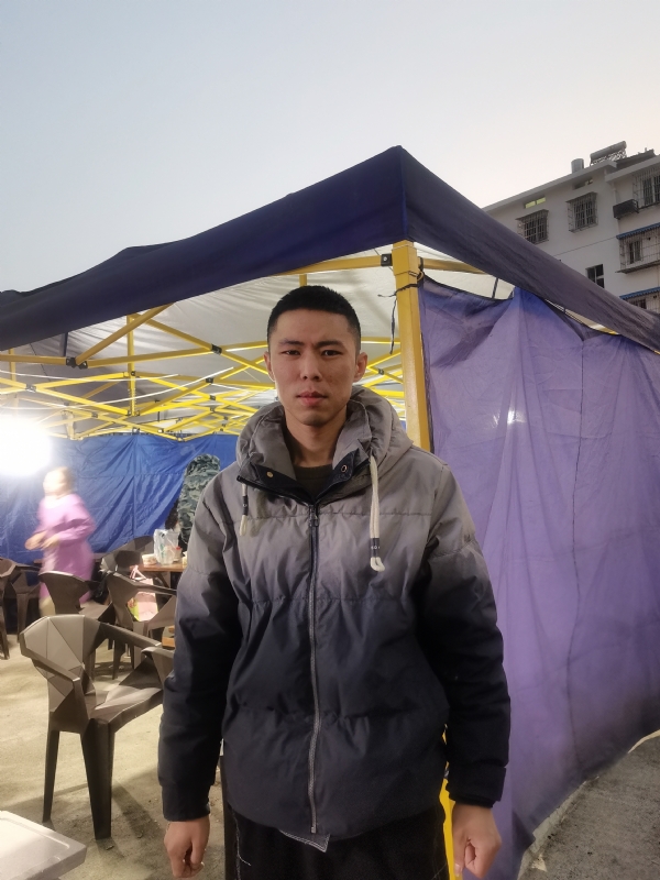 谁谁谁的第一张照片--东莞相亲服务中心