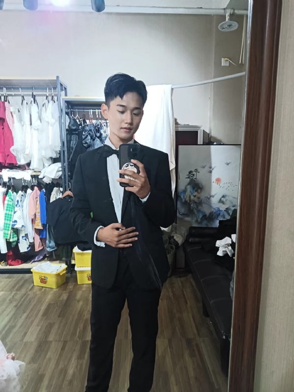 李梓宇的第一张照片--东莞相亲服务中心