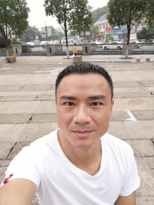 水木年华的第三张照片--东莞相亲服务中心