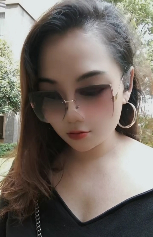 往事如烟的第一张照片--东莞相亲服务中心