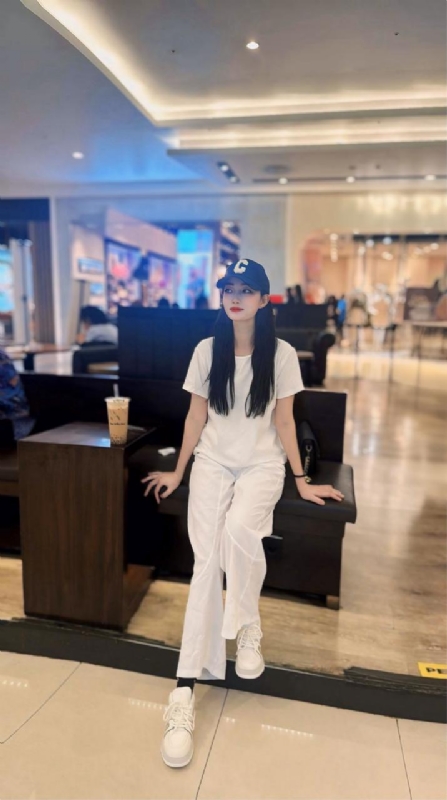 卖火柴的小女孩的第一张照片--东莞相亲服务中心