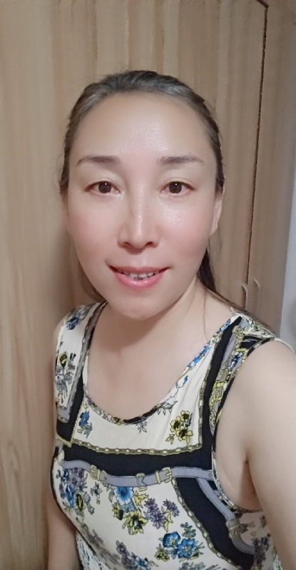 晓琴的第二张照片--东莞相亲服务中心