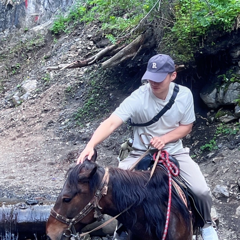 蓦然回首的第二张照片--东莞相亲服务中心