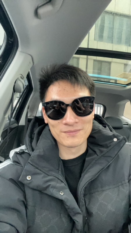 男孩的第一张照片--东莞相亲服务中心