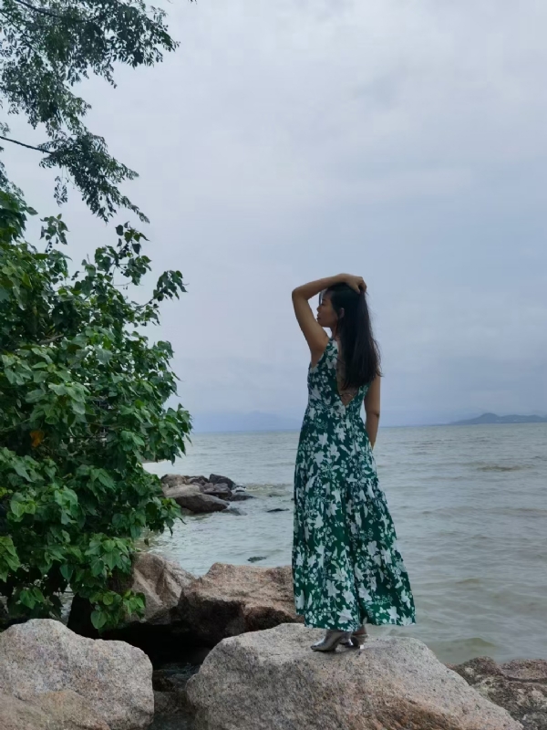 甜以待人的第四张照片--东莞相亲服务中心