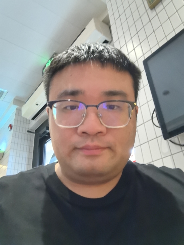 君临天下的第三张照片--东莞相亲服务中心