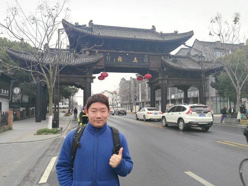 秋风秋雨的第一张照片--东莞相亲服务中心