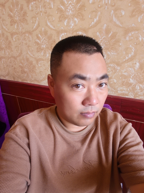 擦亮眼睛向前看的第二张照片--东莞相亲服务中心