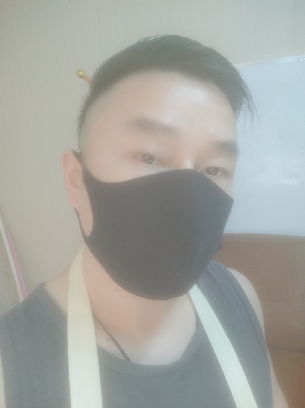 Poluk秦的第二张照片--东莞相亲服务中心