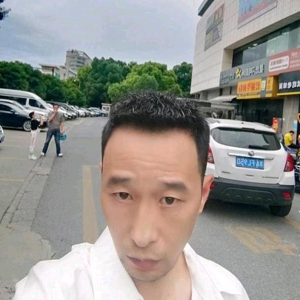 小林的第三张照片--东莞相亲服务中心