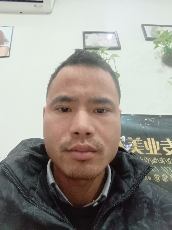 liuliyong的第一张照片--东莞相亲服务中心