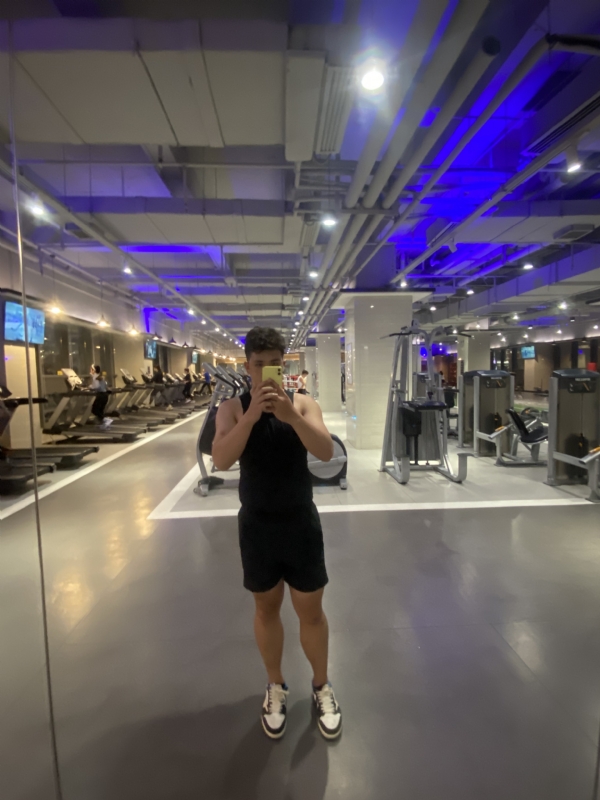 阿龙设计师的第六张照片--东莞相亲服务中心