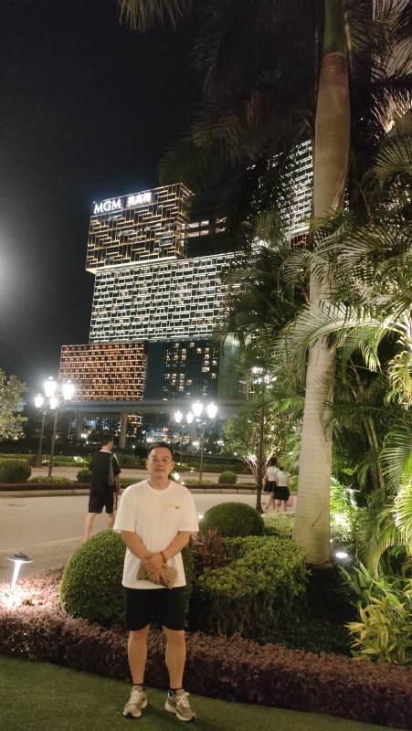 熟悉的身影的第一张照片--东莞相亲服务中心