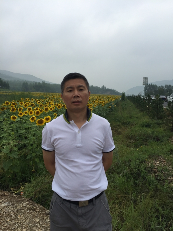 爱拼才会赢的大叔的第二张照片--东莞相亲服务中心