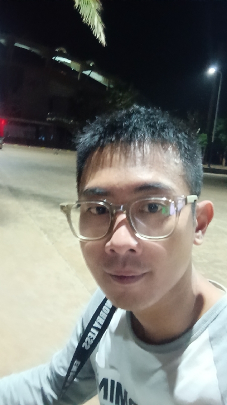 龙龙的第一张照片--东莞相亲服务中心