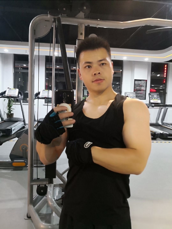 范迪塞尔的第二张照片--东莞相亲服务中心