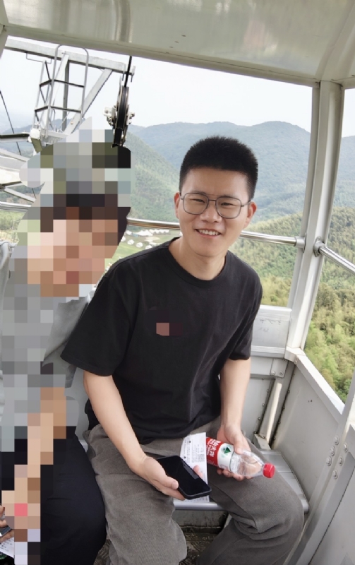 奔奔笨笨的第一张照片--东莞相亲服务中心