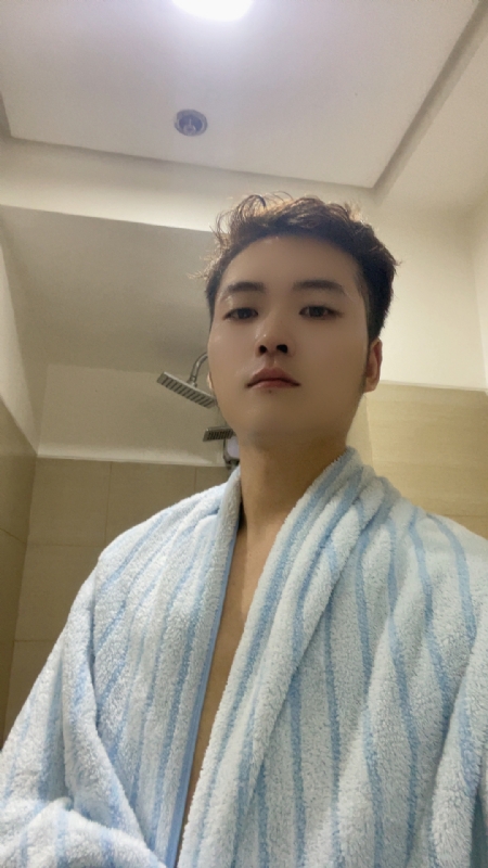 凡尘的第一张照片--东莞相亲服务中心