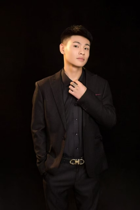 刘小船的第二张照片--东莞相亲服务中心